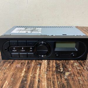 24Vラジオ　ISUZU いすゞ　MODEL RI-9465 動作未確認　ジャンク