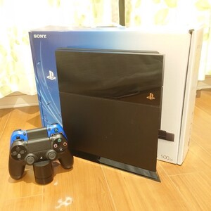 PS4 本体 + コントローラー2個 + オプション3個
