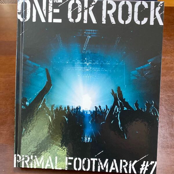 ONE OK ROCK PRIMAL FOOTMARK 2018 #7 写真集のみ。 メンバーズカード無し/ワンオクロック