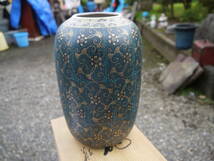 【H10519】 中古未使用 九谷焼 義山窯 花瓶 青粒金彩 花器 「直径16cmｘ高さ24cm」_画像3
