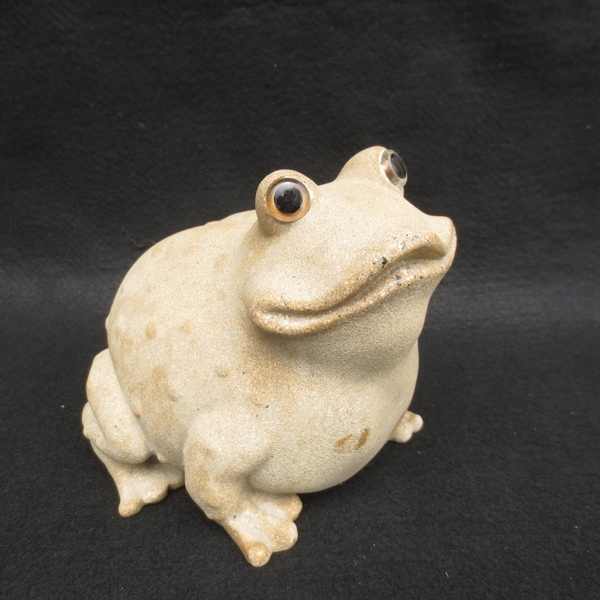 イボガエル カエル 置物 蛙 かえる 彫刻品 石 砂岩 手彫り 手作り