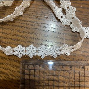 お花(11mm)のケミカルレース 長さ2m ハンドメイド材料 入学準備など