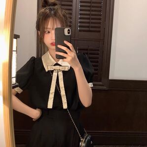 送料込み・未使用・すぐ発送 レディース 黒ブラウスかわいいリボン ブラック トップス半袖 高級感