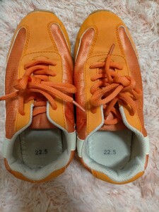 ランニングシューズ