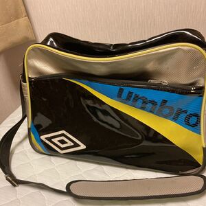 エナメルバック スポーツバッグ スポーツショルダーバッグ UMBRO