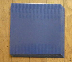 アイカメラミン化粧板K-6613KN 端材　青・ブルー (つやなし)　約220ミリｘ約220ミリ 厚み約1ミリ 10枚