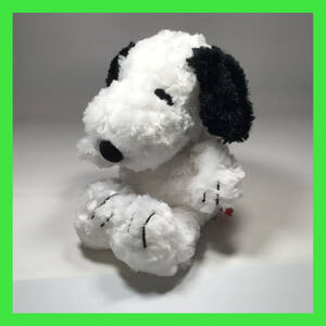 N-986☆ 2013 Peanuts Worldwide LLC SNOOPY スヌーピー ぬいぐるみ　商品タグ無し　動物　いぬ　イヌ　スヌーピーキャラクター