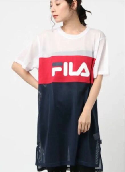 美品　FILA 半袖ワンピース ネイビー