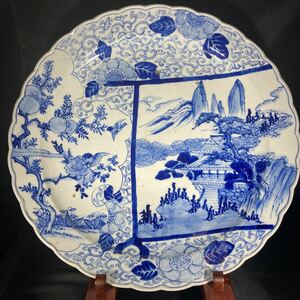 古伊万里 染付 兜大皿　牡丹唐草　山水図　47cm 888