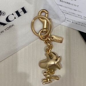 COACH コーチ PEANUTS スヌーピー キーホルダー チャーム