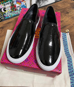 新品未使用☆定価33,000円 Tory Burch トリーバーチ LENNON SLIP-ON SNEAKER / NAPLAK 7.5 24.5cm スニーカー スリップオン シューズ 靴