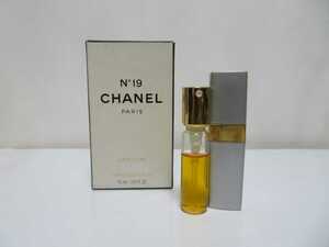 シャネル　No19 パルファム　7.5ml ミニ香水　ミニボトル　CHANEL 送料無料