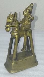 収集家よりの初だし★キャストブロンズアンティーク　アフリカ部族彫刻　乗馬し子供を抱き剣を持つ武人　インドネシア東南アジア