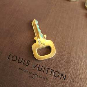 送料無料 鍵のみになります。番号318 美品 Louis Vuitton パドロック カデナ 南京錠 ルイヴィトン 鍵 ゴールド