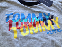 【既決USA】トミーヒルフィガー ★ TOMMY HILFIGER@完売胸元&袖刺繍【TOMMY HILFIGER】ロゴ入半袖Tシャツ【TH Logo Graphic Tee】Grey@S_画像9