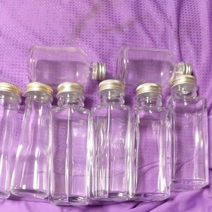 ガラス瓶4種類8本
