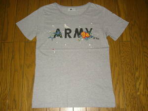 MADE IN JAPAN miraco ミラコ グレー ARMY アーミー ロゴ 花 刺繍 Tシャツ 日本製 ( S M