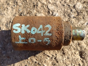 コベルコ建機　SK042　油圧ショベル　上部ローラー（1）