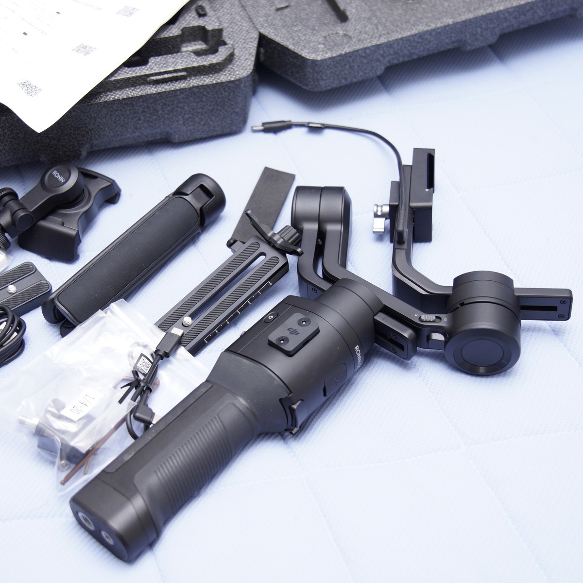カメラ その他 DJI Ronin-SC オークション比較 - 価格.com カメラ その他 DJI Ronin-SC オークション比較 - 価格.com