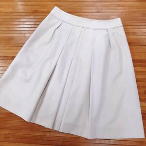 r9* as good as new *23 district corporation Onward . mountain * elegant tuck Flare miniskirt formal also lady's S size beige color ceremonial occasions type .