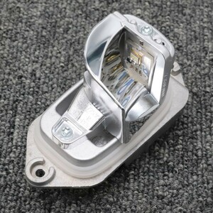 [B-14]BMW F02 LCI 後期 LED コーナーリングモジュール 右側 63117370000 F01 750Li YE44 中古