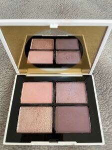 【イイネ多数！お早めに】NARS クワッドアイシャドウ 00123 2回のみ使用　限定品　定価6230円