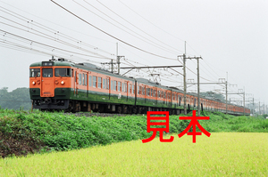 鉄道写真、35ミリネガデータ、128328360008、115系（Y-426編成）、JR東北本線、蓮田～東大宮、2001.08.30、（3066×2033）