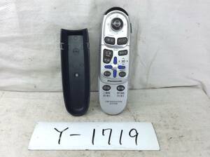 Y-1719　パナソニック　YEFX9992316　ナビ用　リモコン　即決　保障付