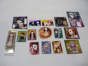 【送料無料】鬼滅の刃 ステッカー 15枚セット / まとめ シール 竈門炭治郎 竈門禰豆子 我妻善逸 嘴平伊之助 鬼舞辻無惨