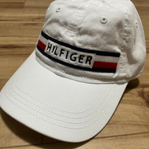 【USA正規品】 トミーヒルフィガー TOMMY HILFIGER 帽子 キャップ ストラップ調節 フラッグ 刺繍 ホワイト コットン100％ HIPHOP (44) _画像1