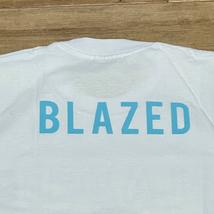 LA発【2XL】ブレイズ 420 セクシー カバーガール グラフィック 半袖 ヘビーウェイト Tシャツ HIPHOP ヒップホップ BLAZED 白_画像4