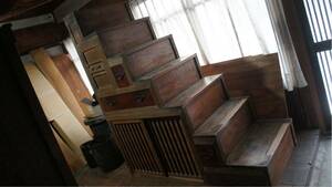 明治時代物 特大階段箪笥 水屋箪笥昭和レトロ アンティーク ヴィンテージ 近江箪笥