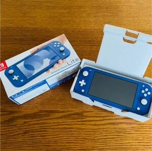 【超美品】Nintendo Switch ライト　ブルー