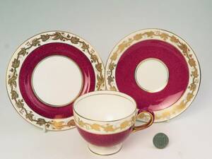  ウェジウッド　　 Cup&Saucer&Plate　　 =　 WHITEHALL-RUBY ( 1級品) 