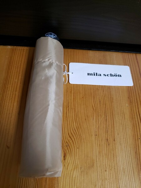 セール！【新品タグ付き】　　　　mila schon　晴雨兼用軽量傘　　　〈ベージュ〉