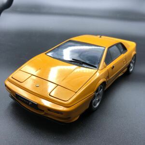 AUTOart 1/18 LOTUS ESPRIT V8 レトロ　希少！　輸入　イエロー