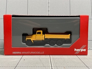 1/87 Herpa IFA G5 Three-way Dump Truck