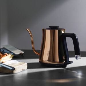 BALMUDA×Starbucks Reserve 限定ケトル