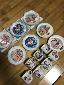 ペコちゃんカップ 7ケ ・ペコちゃんクリスマス皿 7枚「新品・箱入り」
