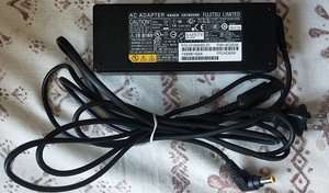 FUJITSU ACアダプター SEE100P2-19.0 中古③