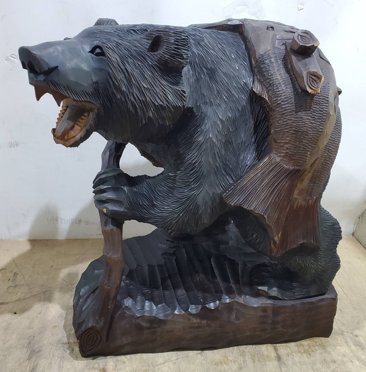 ヤフオク! -木彫り 熊 大型(彫刻、オブジェ)の中古品・新品・未使用品一覧