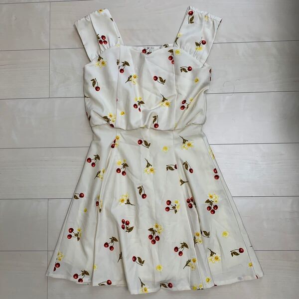 titty&Co. チェリー柄 ワンピース ティティーアンドコー 春服 夏服 秋服 さくらんぼ