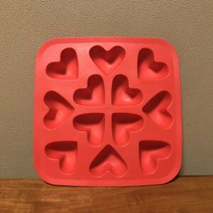  Heart type silicon ice tray icemaker plate IKEA Ikea red red Northern Europe pretty simple kitchen square 