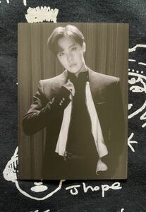 [ prompt decision ]BTS [BTS THE BEST( seven net record )] clear photo card 1 sheets J-HOPE ho sok ho bi trading card official bulletproof boy .