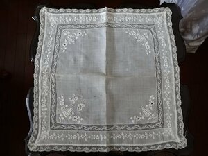 Grace antique France 19 century after half about linen. white thread embroidery ( white Work ).va Ran sienn* race. large size handkerchie damage equipped 