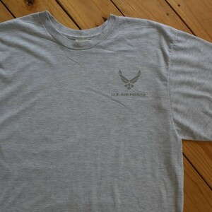 USA古着 U.S AIRFORCE Tシャツ メンズ Lサイズ USAF ミリタリー グレー リフレクター トレーニング アメリカ仕入 軍物 T1229