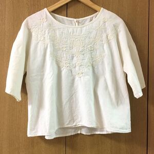 niko and... ニコアンド 刺繍 ブラウス カットソー オフホワイト