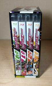 ■送料無料■ 仮面ライダーエグゼイド 初回限定版 Blu-ray COLLECTION 全4巻セット 全巻収納BOX付 (Blu-ray BOX)