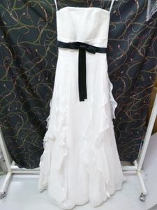 M305　Wedding Lavie ウエディングドレス 7T 黒リボン ロングドレス ブライダル 結婚式 披露宴 二次会 パーティー等に