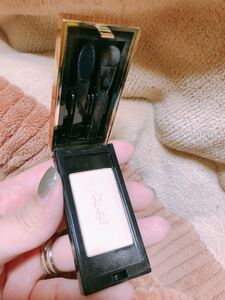 イヴ・サンローラン アイシャドウ